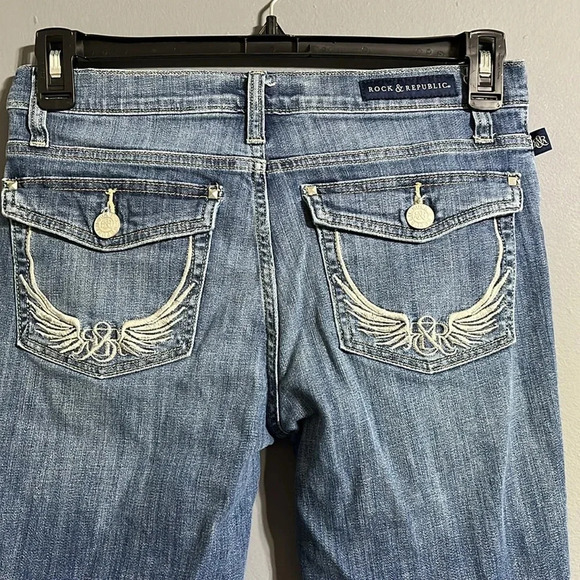 ROCK & REPUBLIC Kendall Cropped Denim Blue Sz 10 - Picture 5 of 10